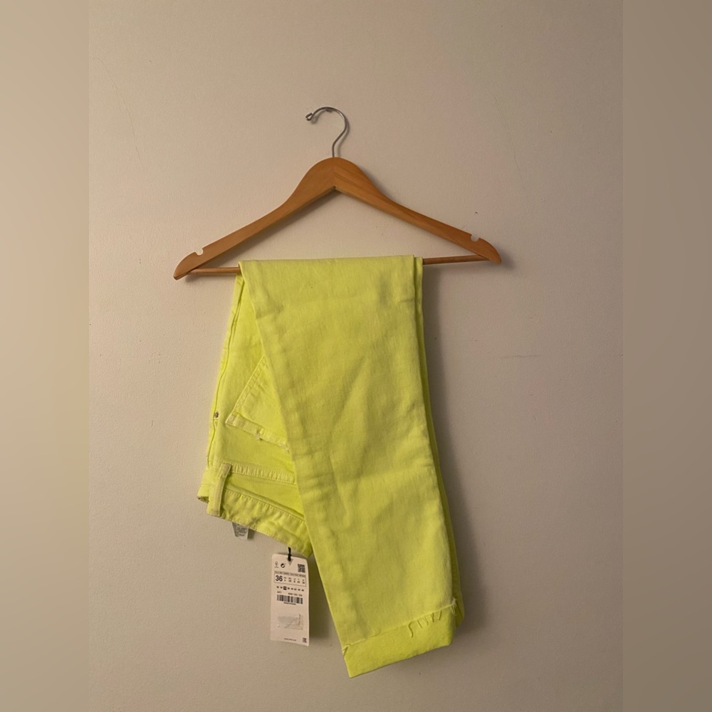 Neon Zara jeans